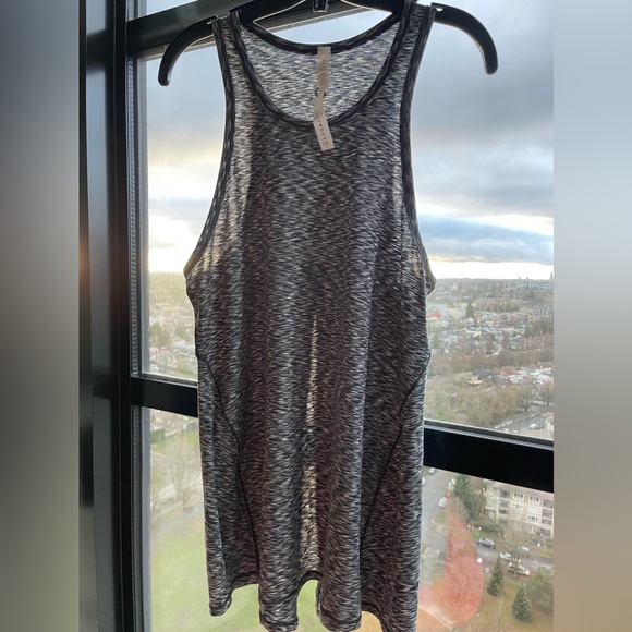 LULULEMON Miles Ahead Tank - Picture 3 of 8